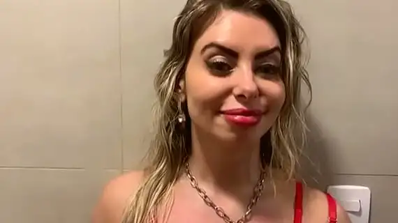 casada me arrastou pro banheiro pra tomar leitinho e depois ir beijar o marido completo sheer red 1733502204