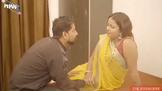desi hot indian girl having romantic
