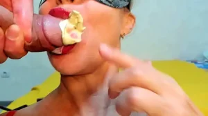 Foodfetish cumshot on bubble gum